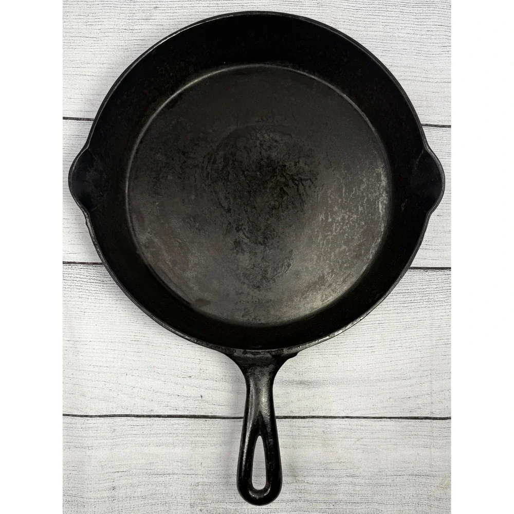 Vintage Miami Cast Iron Skillet‎ No. 9 Smooth Bottom Cookware Restored